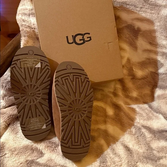 UGG Discoquette Slides sz 8 NEW - Picture 3 of 5
